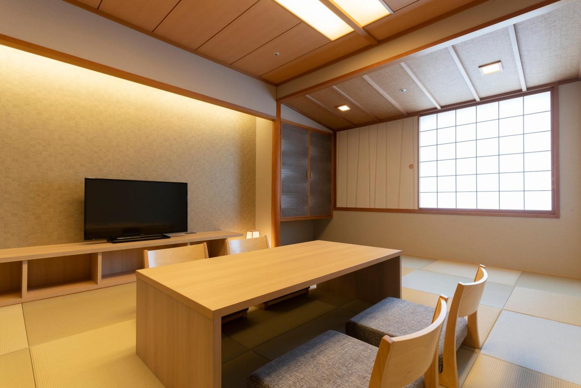 Hotel Associa Toyohashi Ngoại thất bức ảnh A room at the Kyoto International Manga Museum